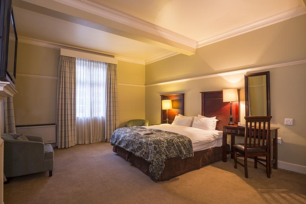 Imperial Hotel By Misty Blue Hotels Пітермаріцбург Екстер'єр фото